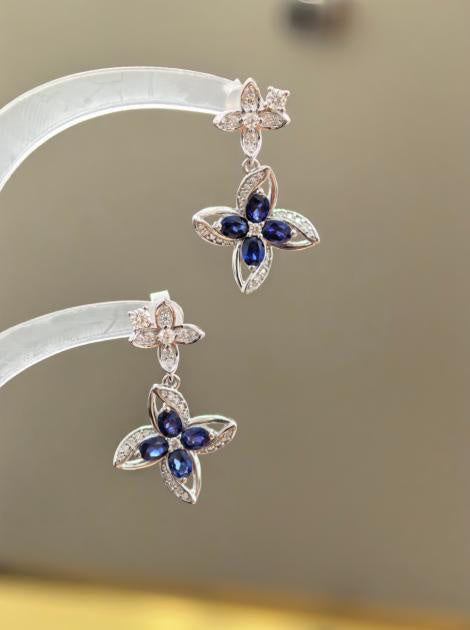 Four-Leaf Clover Earrings - Classic Lustre #3