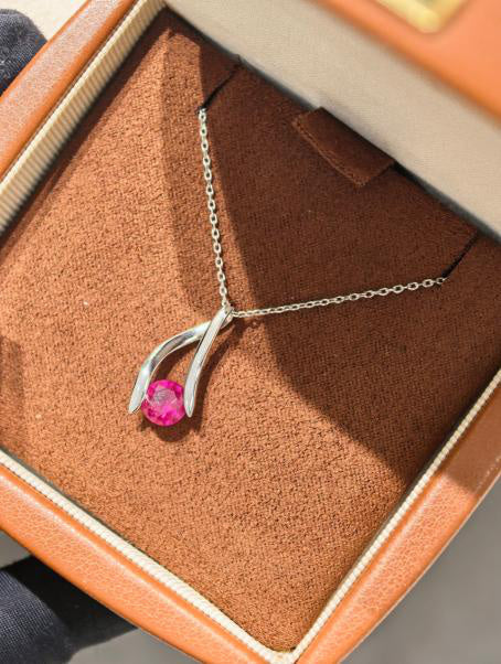 Luxe Heirloom Pendant Necklace - Pigeon Blood Red