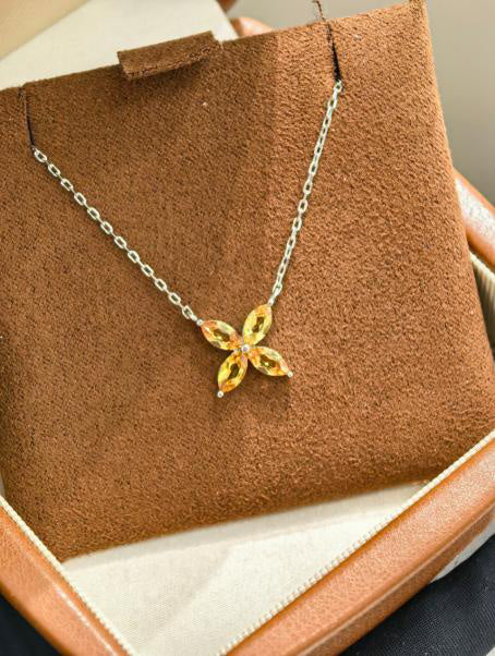 Luxe Heirloom Pendant Necklace - 威士忌
