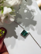 Luxe Heirloom Pendant Necklace - Teal Sapphire