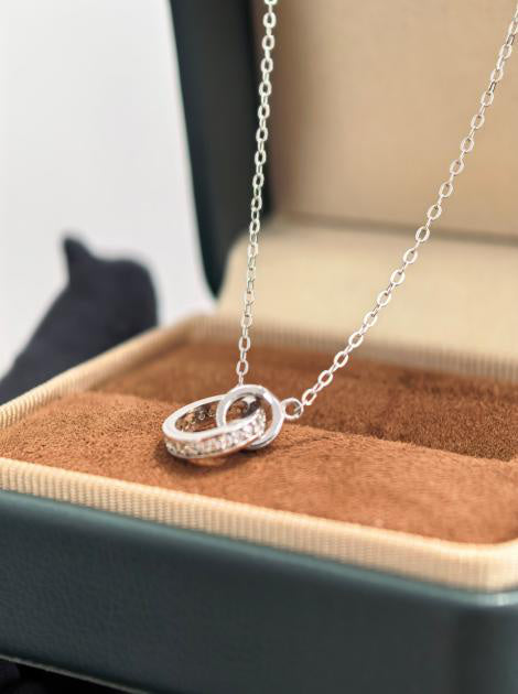 Luxe Heirloom Pendant Necklace Hover Image