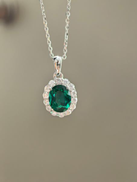 Garland Halo Pendant Necklace - Emerald Green