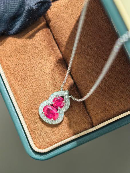 Luxe Heirloom Pendant Necklace - Pigeon Blood Red