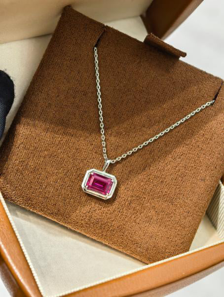 Luxe Heirloom Pendant Necklace - Pigeon Blood Red