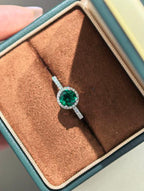Luxe Heirloom Ring - 赞比亚祖母 绿
