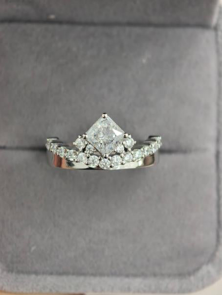 Luxe Heirloom Ring - Ice Flower White