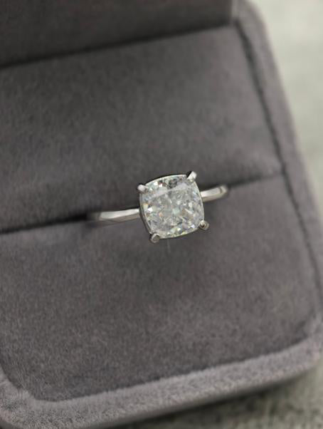 Cushion Solitaire Ring - Ice Flower White
